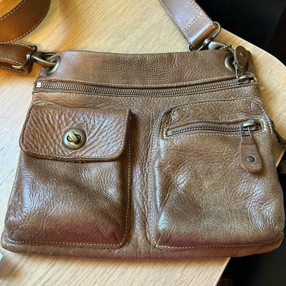Roots Brown Leather Crossbody Vintage Villager Tribe  Bag